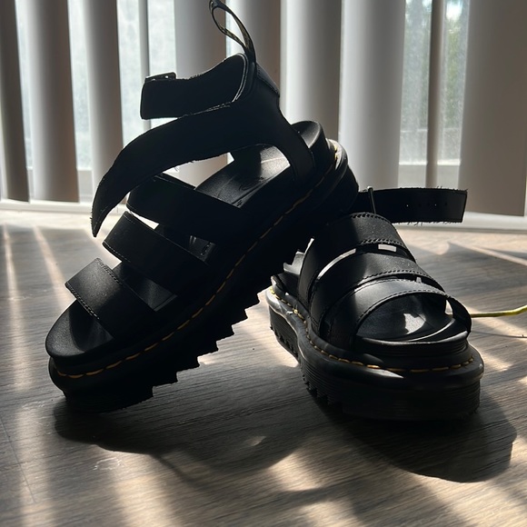 Dr. Martens Shoes - Dr Martens Blair Leather Sandals
